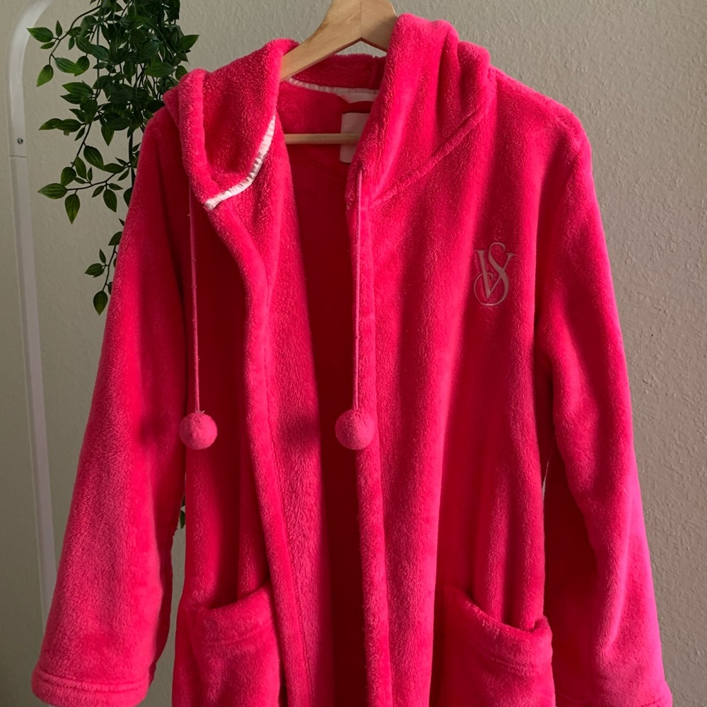 Victoria’s Secret Fluffy Cozy Robe Gem